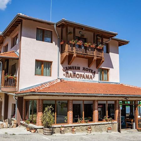 Family Hotel Panorama Чифлик Экстерьер фото